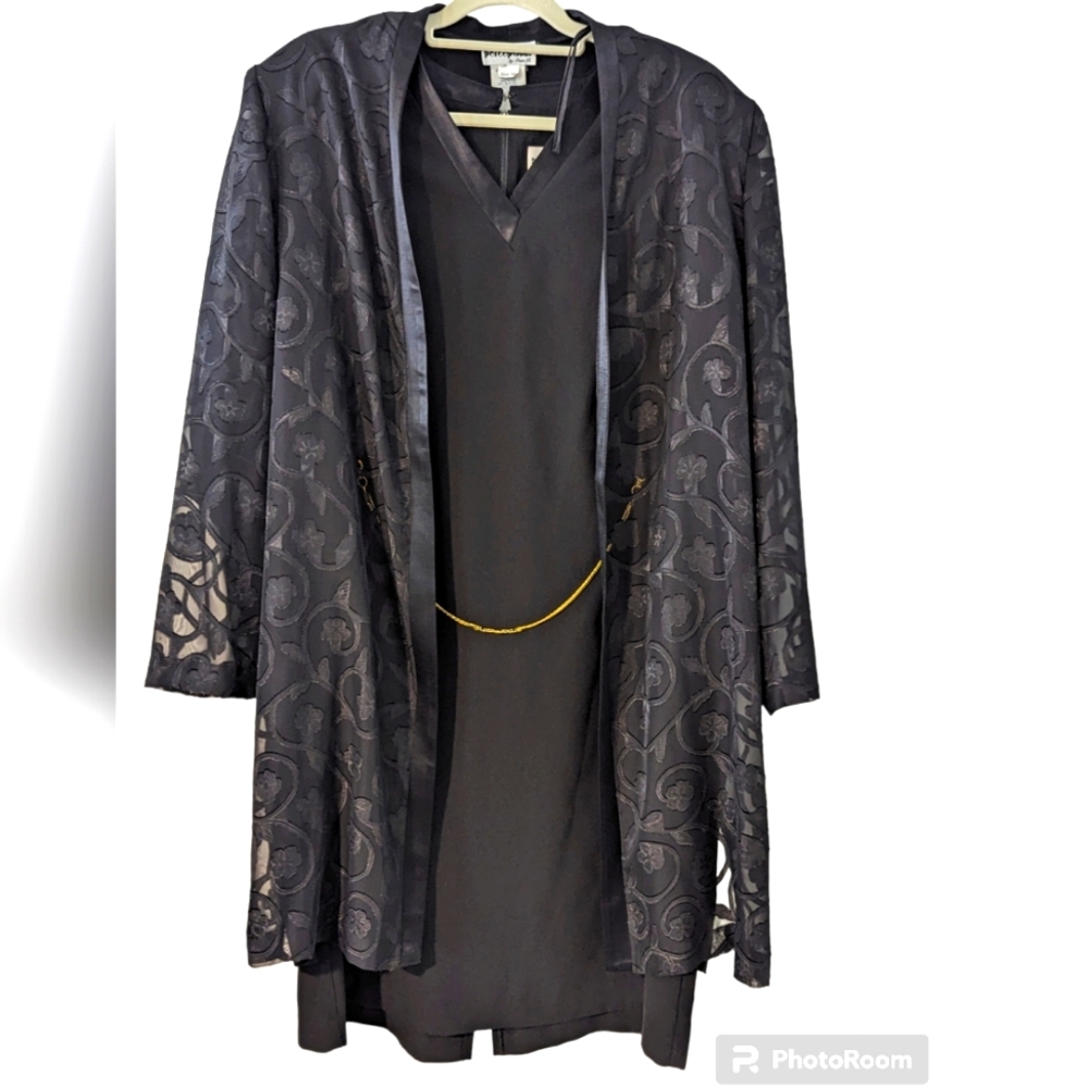 VINTAGE 2-PC Perceptions sleeveless lbd with sheer kimono